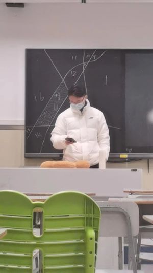 陈亮.jpg
